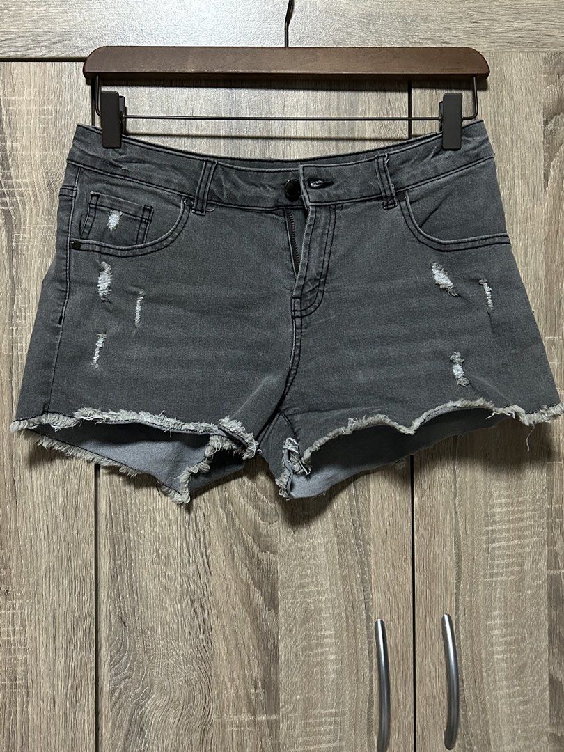 Short shorts denim (Category: Shorts) located in Bulacan. Submitted by relove.re (Listing ID 1465645155, Image 1). Description: - Ash gray denim shorts - S size - Ripped shorts / ragged.