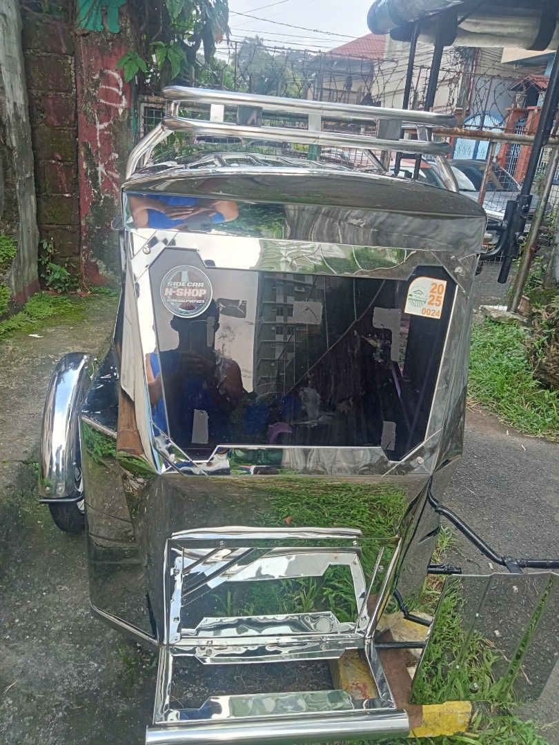 Side car (Category: Other Motorcycles Parts and Accessories) located in Quezon City. Submitted by lfrddd (Listing ID 1465597893, Image 2). Description: used side car for tricycle.