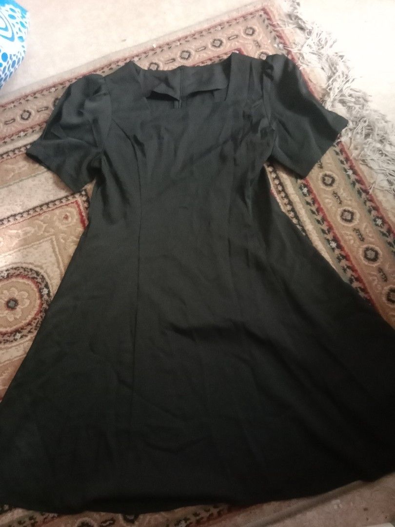 Simple black Korean dress (Category: Dresses) located in Manila. Submitted by kristhine19 (Listing ID 1465654884, Image 1). Description: .
