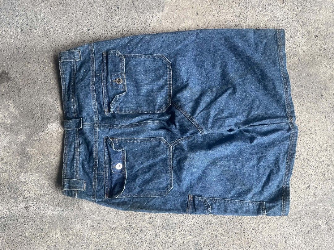 SINGLE POCKET CARGO JORTS (Category: Shorts) located in Siniloan. Submitted by jv_anthony (Listing ID 1465757756, Image 3). Description: W-32 L-24 HEM-11.