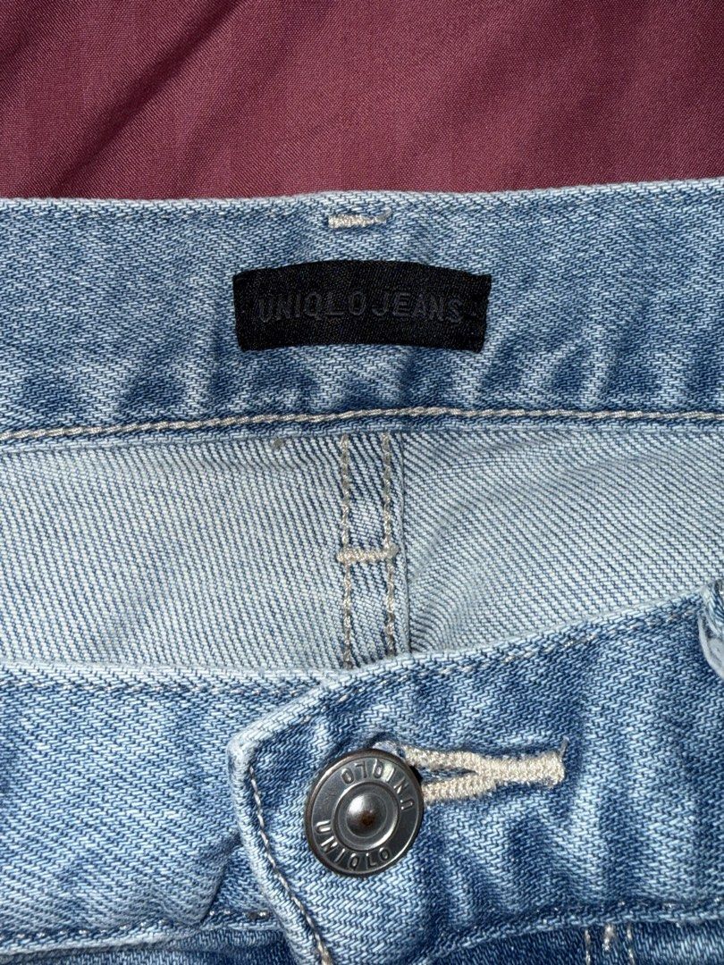 Skinny ripped jeans (Category: Jeans) located in Davao. Submitted by zeuuu12 (Listing ID 1465707251, Image 3). Description: .