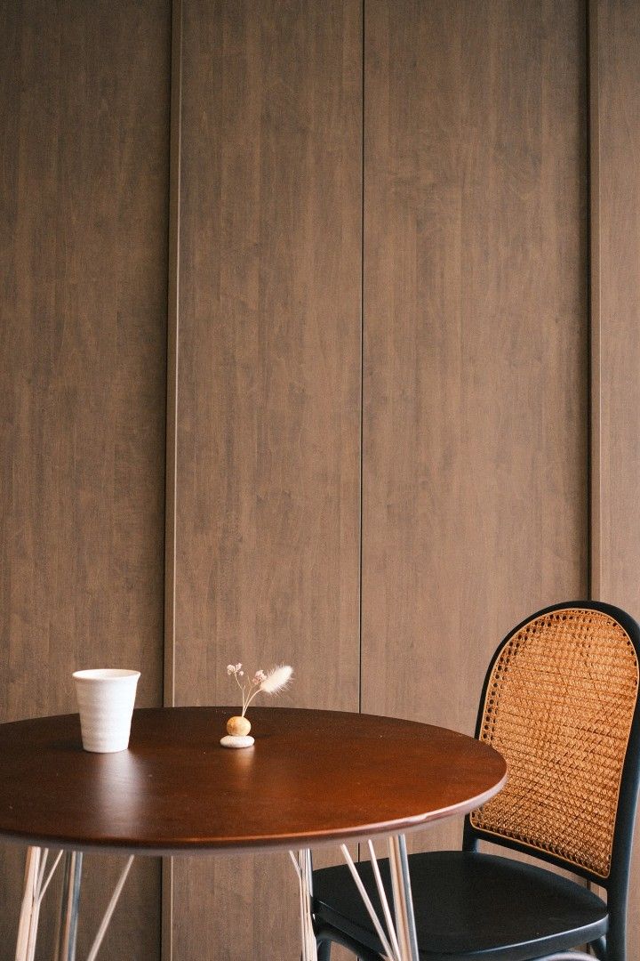 Solid wood Round Dining Table (Category: Tables & Sets) located in Singapore. Submitted by bobamilktee (Listing ID 1465666309, Image 3). Description: - Item: Solid wood Round wooden dining table - Table details: Dark brown top with slim metal legs - Condition: like new, used for 2 months only. bought as temporary table before my actual table arrive. - Self-collection preferred - dimension : 80cm.