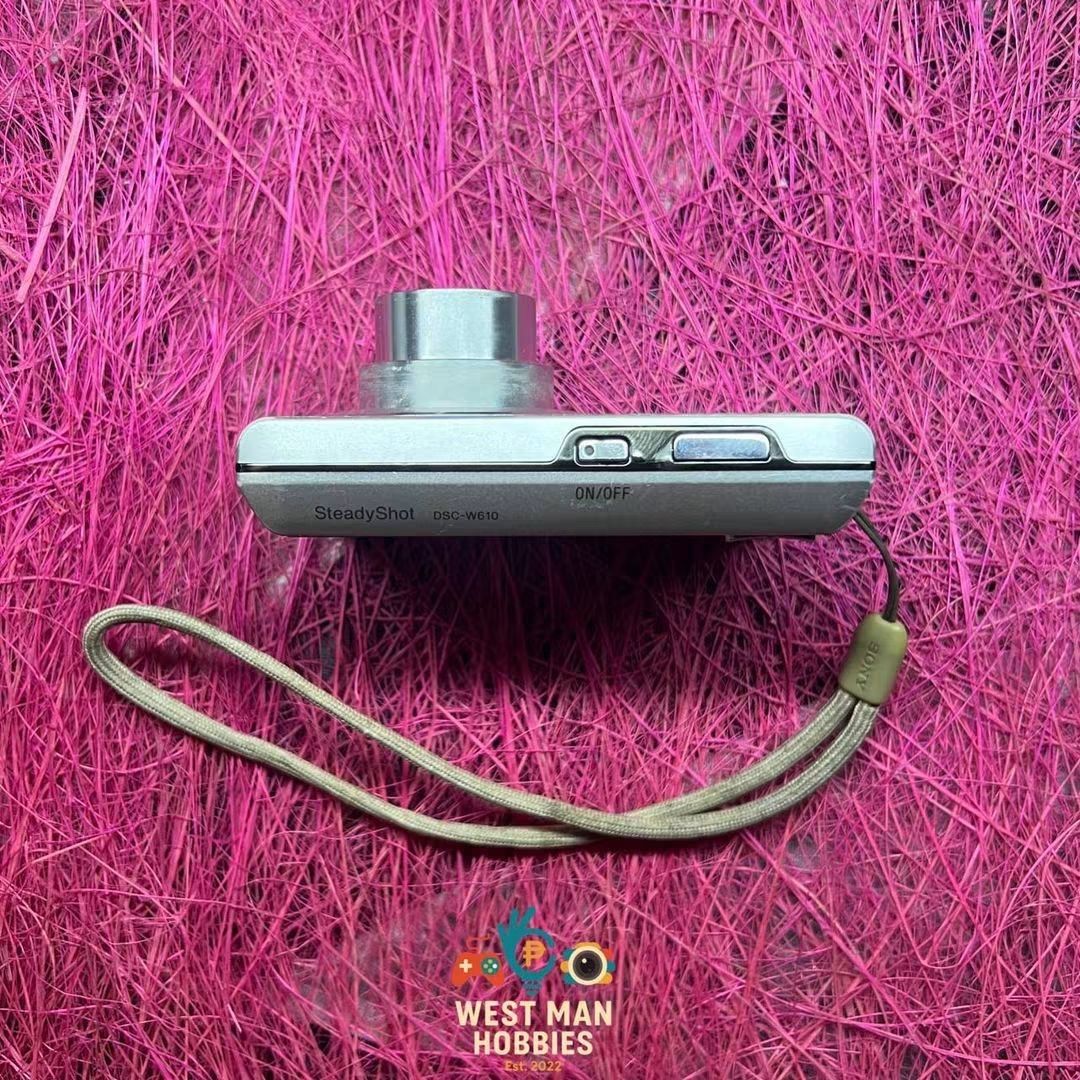 Sony digicam camera (Category: Cameras) located in Manila. Submitted by westmanhobbies-2022 (Listing ID 1465682647, Image 3). Description: Sony dsc-W610 (Preloved) 14mp 4x zoom carl Zeiss lens 9/10 body condition (sellers rate) Zoom working Flash workking All buttons working - broken batt door pero naka dikit na 100% good na good! Inclusion Unit, strap, battery Disclaimer: We do not accept returns, exchanges, or refunds. Unli videocall to check u