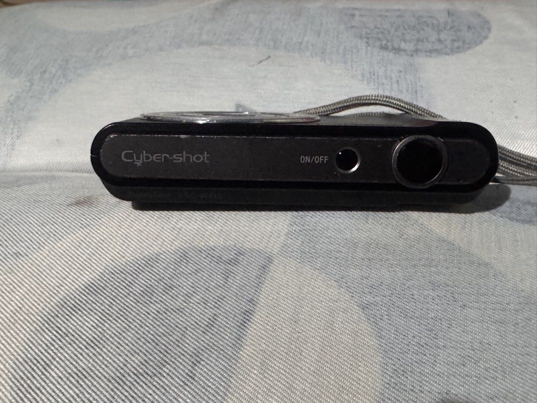 sony dsc-w810 (Category: Cameras) located in Cavite. Submitted by natsuuuke (Listing ID 1465648624, Image 3). Description: Sony dsc-w810 no issues comes with 2 batteries and sd card.