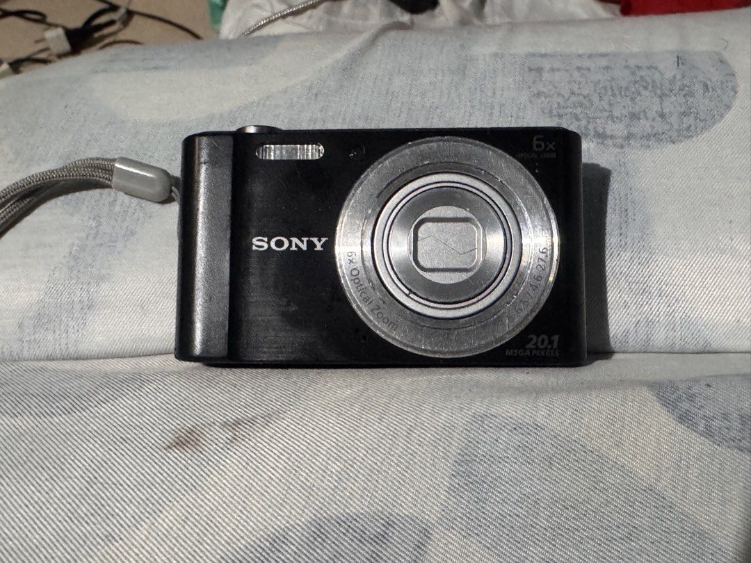 sony dsc-w810 (Category: Cameras) located in Cavite. Submitted by natsuuuke (Listing ID 1465648624, Image 1). Description: Sony dsc-w810 no issues comes with 2 batteries and sd card.