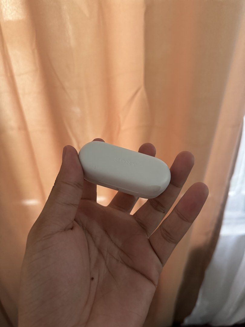 Sony WF-C500 True Wireless Earbuds White Charging Case (Category: Earphones) located in Cagayan de Oro. Submitted by cosmic.zieee (Listing ID 1465627418, Image 1). Description: - Model: Sony WF-C500 (YY2952) - Color: Clean White - Condition: Fully functional, well-maintained exterior with subtle Sony logo - Includes: Compact charging case with USB-C port - Perfect for daily commutes and workouts.