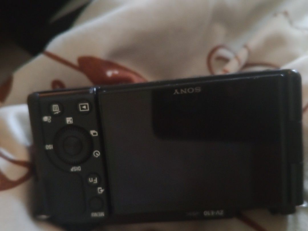 Sony zv E10 (Category: Cameras) located in Caloocan City. Submitted by youngstorm.992186 (Listing ID 1465582058, Image 1). Description: Sony zv e10 well used for sale body only for 17,000 lc: tacloban.