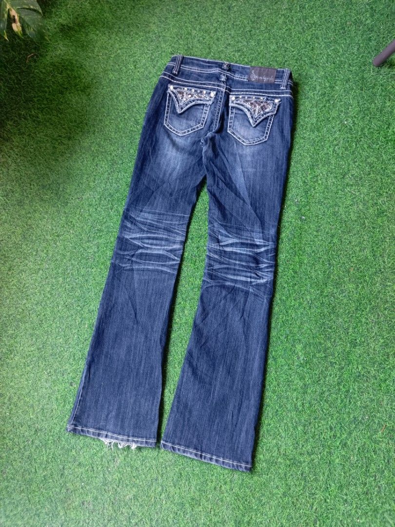 SoundGirl Bootcut Jeans (Category: Jeans) located in Davao. Submitted by karlito. (Listing ID 1465611463, Image 1). Description: Waist 29 Length 41.5 Hem 9 issue nasa pic.