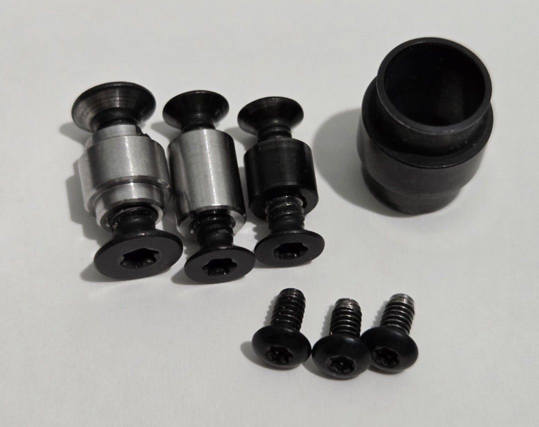 Spyderco PM2 Black Screw Set (Category: Home Improvement Tools & Accessories) located in Marikina City. Submitted by knifeandtoolphilippines (Listing ID 1465699843, Image 1). Description: Fixed Price No Haggling No Trades Original Black Screw Set from PM2 Salt.