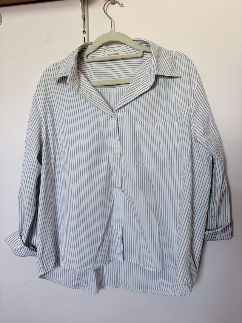 Striped Buttondown Shirt (Category: Longsleeves) located in Tayug. Submitted by deklutter_ (Listing ID 1465640144, Image 1). Description: Can pass as brand new Ganda pa irl Bust 42 in; Length 26 in NO ISSUES ‼️Pls haggle responsibly. All items are priced according to their overall condition.