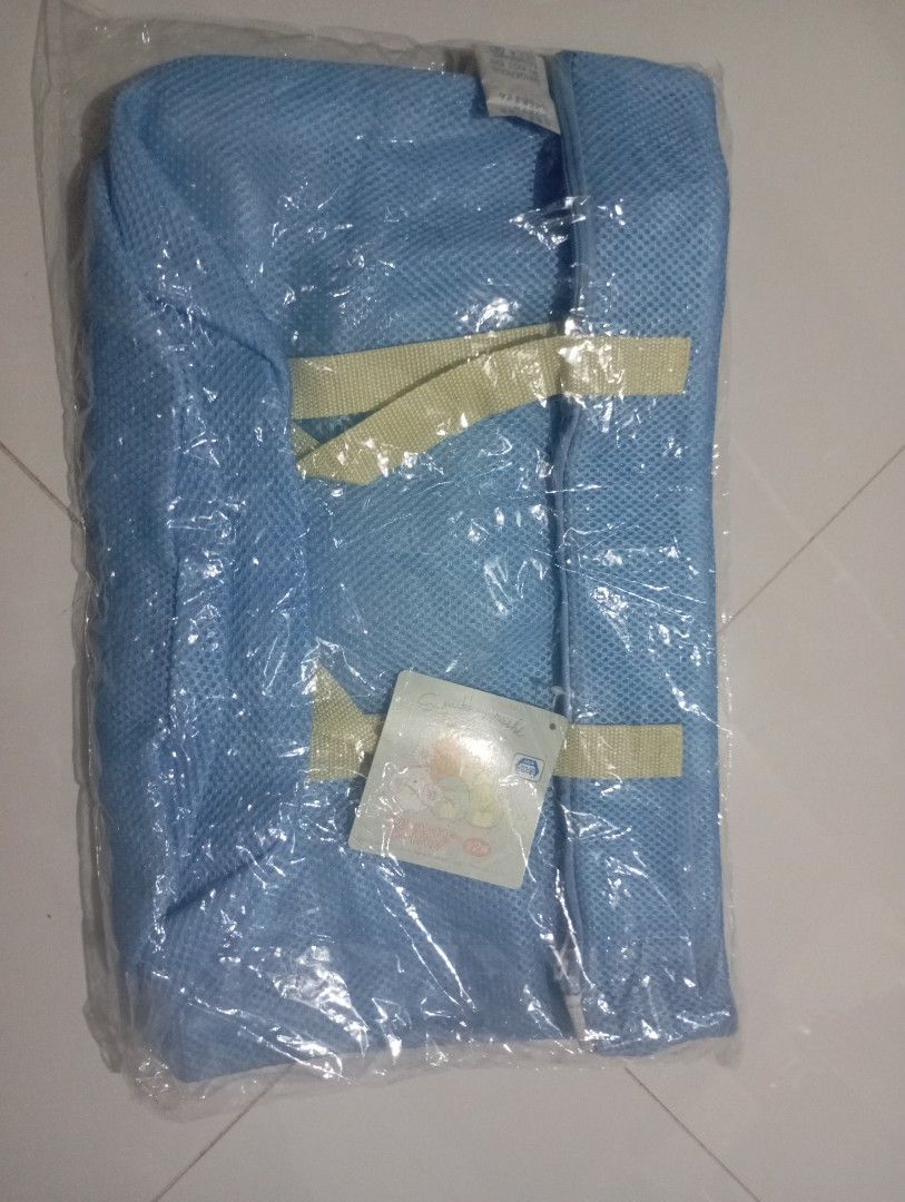 Sumikko laundry tote bag (Category: Laundry Baskets) located in Manila. Submitted by ysabel1102 (Listing ID 1465747667, Image 2). Description: laundry tote bag blue big.