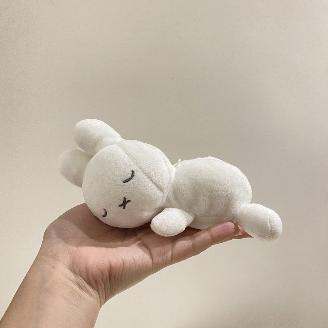 Dick Bruna Sleeping Miffy Plush (pwedeng charm) (Category: Plushies & Soft Toys) located in San Pedro. Submitted by jellybean.co (Listing ID 1465630909, Image 1). Description: .