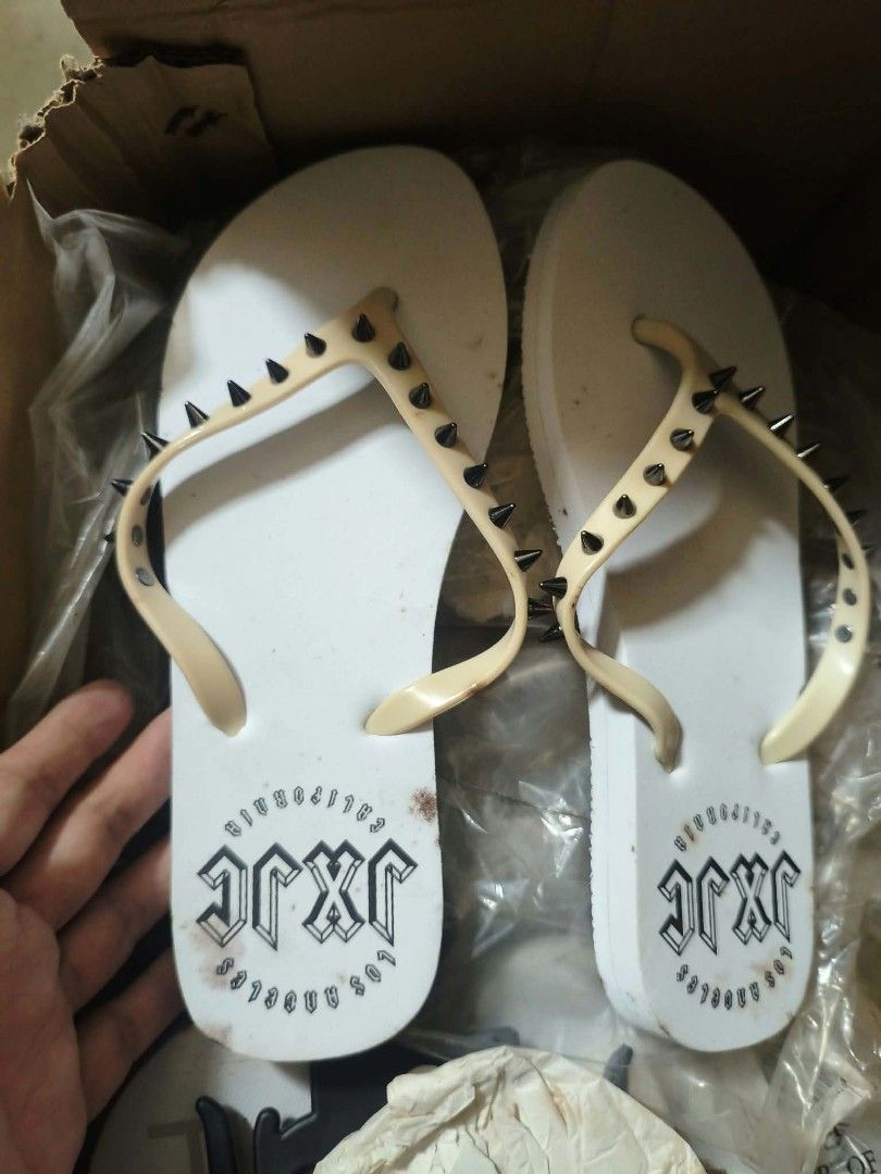TAKE ALL MIXED BRANDS FLIP FLOPS (Category: Slippers and slides) located in Manila. Submitted by shine8889 (Listing ID 1465646199, Image 2). Description: BRAND NEW, STAINED DUE TO STORAGE, CAN BE CLEAN, NEVER WORN, QUALITY OF RUBBER STILL DURABLE, MK, CK BRANDS TAKE ALL..HUNDREDS AND THOUSANDS GOOD FOR BEGINNERS BEST OFFER.
