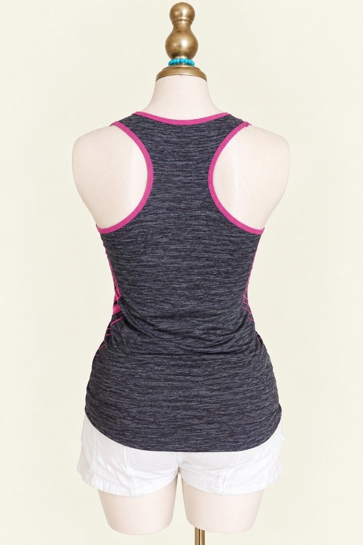 Tank top for workout/gym (Category: Activewear) located in Angeles City. Submitted by milovewardrobe (Listing ID 1465621109, Image 2). Description: S-m. Stretchable.