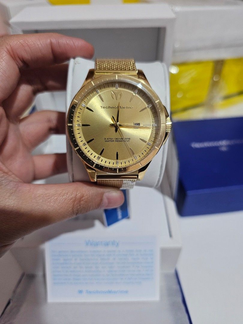 TECHNOMARINE Moonsun Gold (Category: Men's Watches) located in Quezon City. Submitted by senyoramaria2 (Listing ID 1465685049, Image 2). Description: TECHNOMARINE Men's Watch Moonsun Gold Mesh 45mm #USpasabuy Php5500❗️.