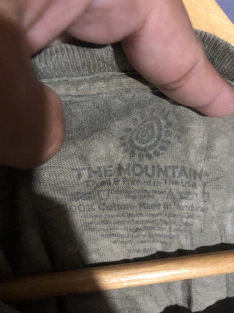 The Mountain (Category: Activewear) located in Ormoc. Submitted by lunzagalan01366 (Listing ID 1465731508, Image 2). Description: The Mountain As new Size: L on Tag Best Fits XL FreshFromBale NeedWash No Issue.