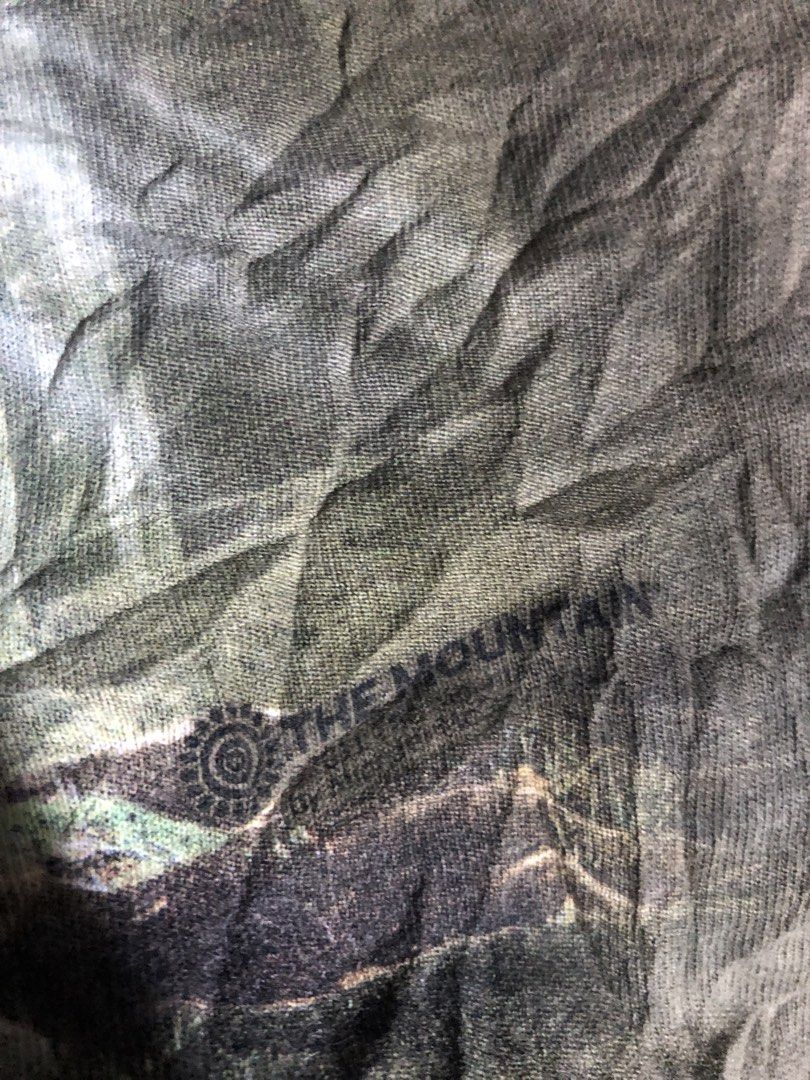 The Mountain (Category: Activewear) located in Ormoc. Submitted by lunzagalan01366 (Listing ID 1465731508, Image 3). Description: The Mountain As new Size: L on Tag Best Fits XL FreshFromBale NeedWash No Issue.