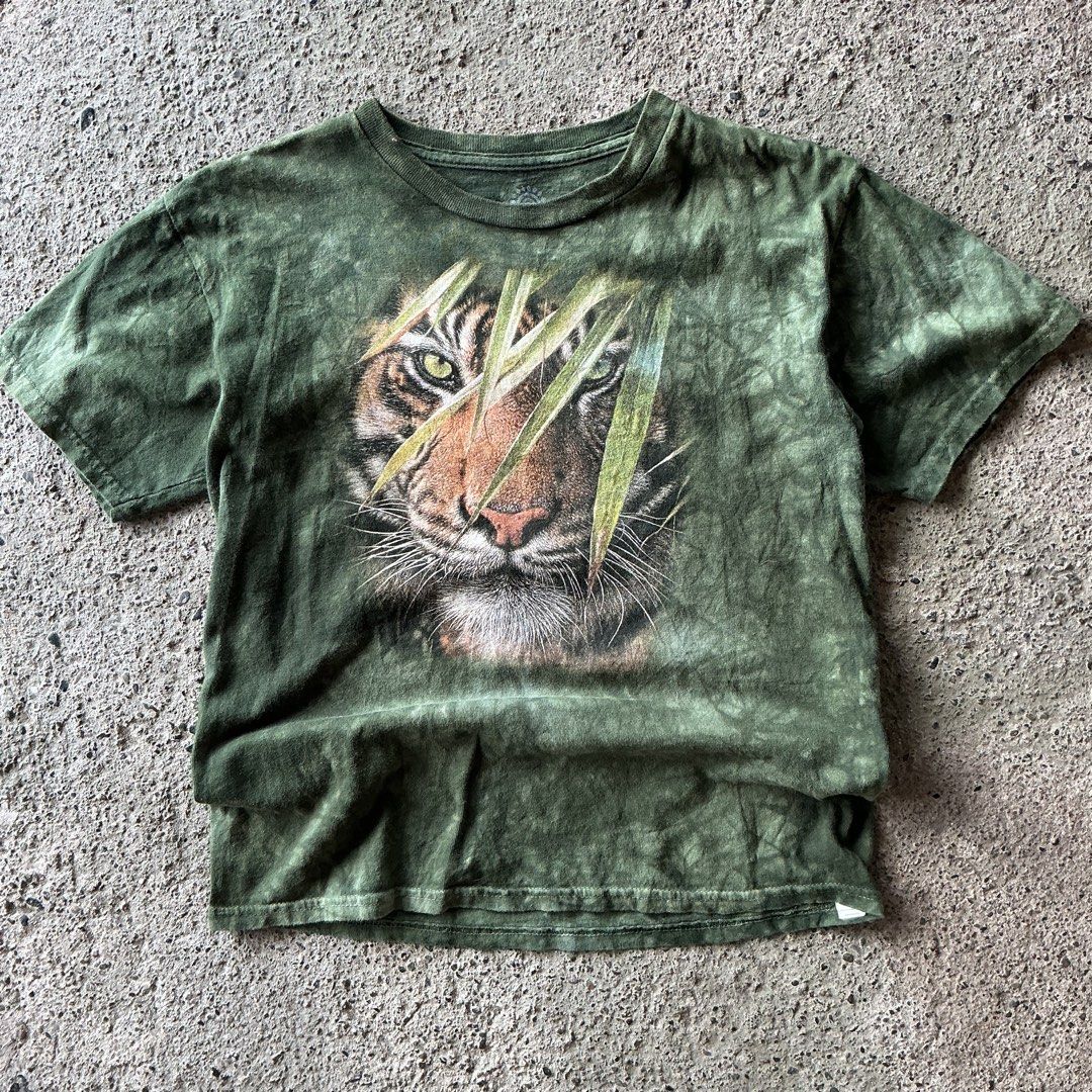 The Mountain Rainforest Tiger (Youth size) (Category: Tshirts & Polo Shirts ) located in Santa Barbara. Submitted by evrysundayvintage (Listing ID 1465693895, Image 1). Description: The Mountain Rainforest Tiger (Youth size) Dimension Width: 17.5” Length: 22.5” Youth Medium on tag (fit xs to s) Excellent condition Needs wash .