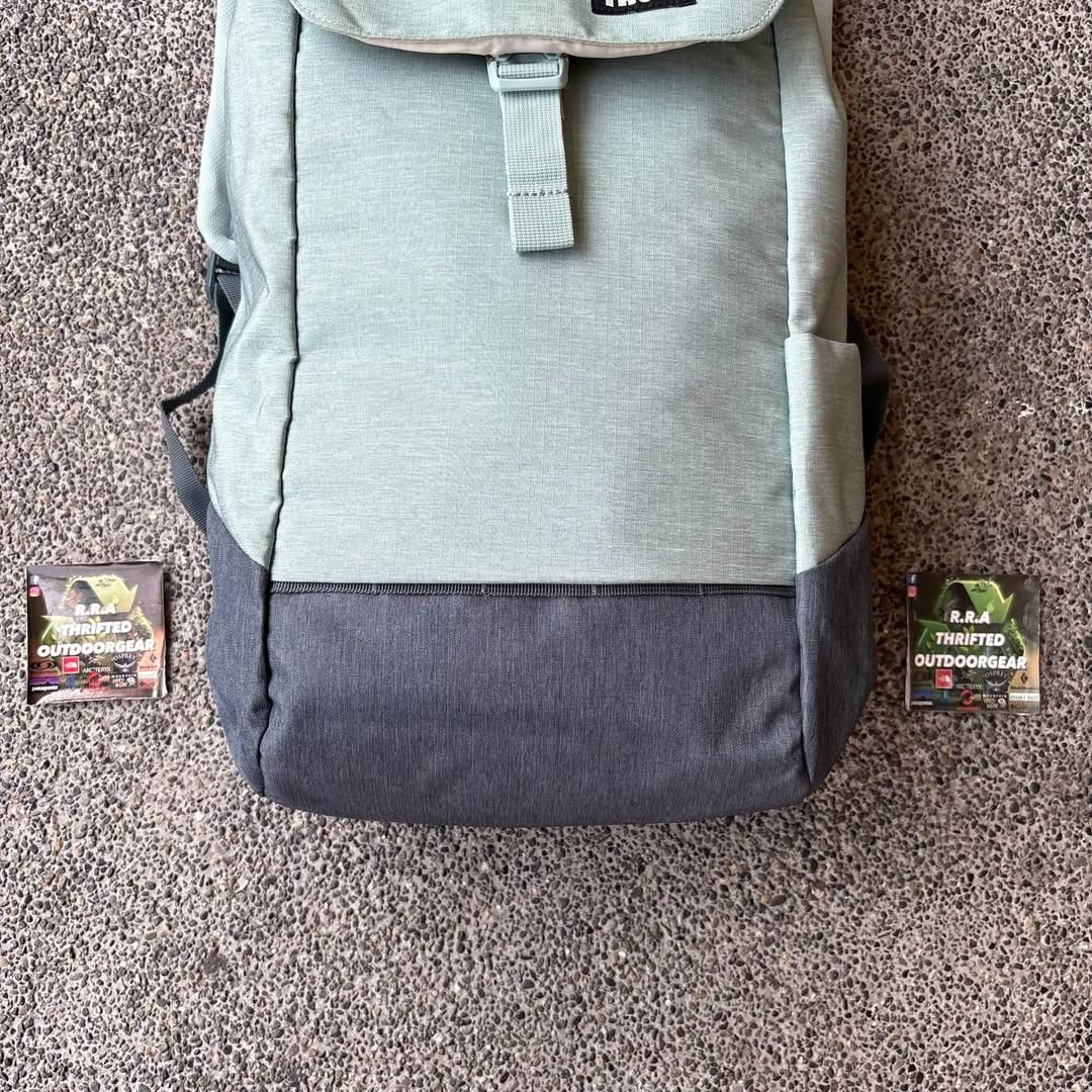 Thule Lithos Backpack 16L (Category: Backpacks) located in Caloocan City. Submitted by rjlthrifts (Listing ID 1465711074, Image 3). Description: Thule Lithos Backpack 16L designed for daily city commutes, university students, and urban adventurers. Excellent Condition Color Rate 10/10 No Issue. Price. 2,280 Loc. South Caloocan Courier. J&T And Flash Express.