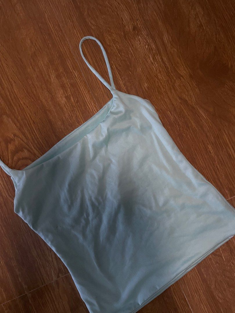tifanny blue tank top (Category: Sleeveless) located in Valenzuela. Submitted by seoshop (Listing ID 1465692399, Image 2). Description: - never used it - rfs: a bit big on me - medium.