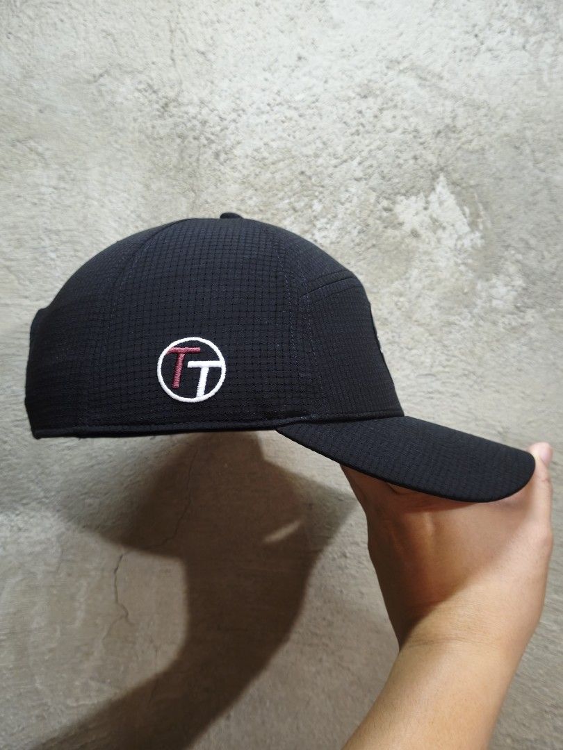 TITLEIST GOLF HAT (Category: Golf) located in Muntinlupa City. Submitted by themakhatter (Listing ID 1465662033, Image 3). Description: 950 +SF TITLEIST X 47 BRAND ARIZONA WILD CATS GOLF HAT ONE SIZE FITS ALL SNAPBACK ADJUSTMENT DRI-FIT/LIGHTWEIGHT MATERIAL IN EXCELLENT 9.5/10 LIKE NEW CONDITION WASHED AND READY TO WEAR.