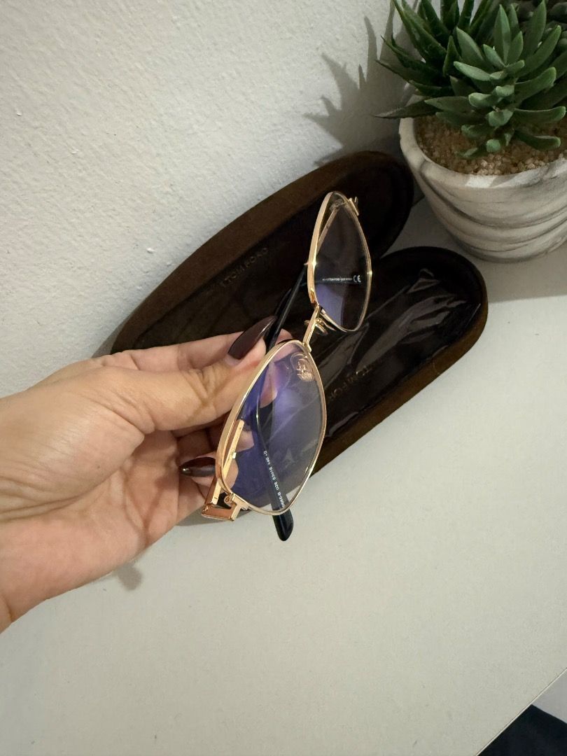 TOM FORD EYE GLASSES (Category: Sunglasses & Eyewear) located in Mandaluyong City. Submitted by aizhaaya15295 (Listing ID 1465616524, Image 2). Description: .