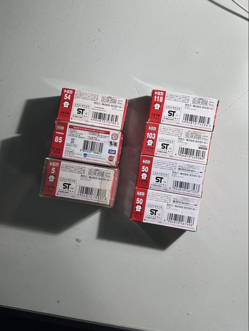 Tomica Set 6 (Category: Vehicle & Diecast Models) located in Quezon City. Submitted by garagetoyz01 (Listing ID 1465377925, Image 2). Description: Tomica Set 6 Mint in Box Metro Manila 🛵 Delivery via Lalamove Delivery Fee Shouldered by Buyer Mode of Payment : Gcash or Cash 🔵⚪️ PM for Details if Interested.