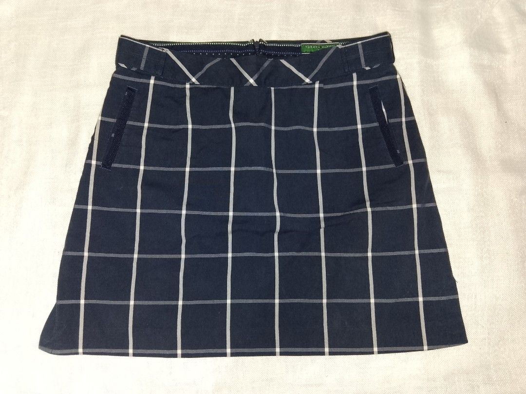 TOMMY HILFIGER Golf Navy Plaid Skirt (Category: Skirts) located in Quezon City. Submitted by ririyumi007 (Listing ID 1465723521, Image 1). Description: fits up 80kg (depending on body type) 📍Quezon City - Authentic Tommy Hilfiger - Shipping fee is shouldered by the buyer - pm for more details.