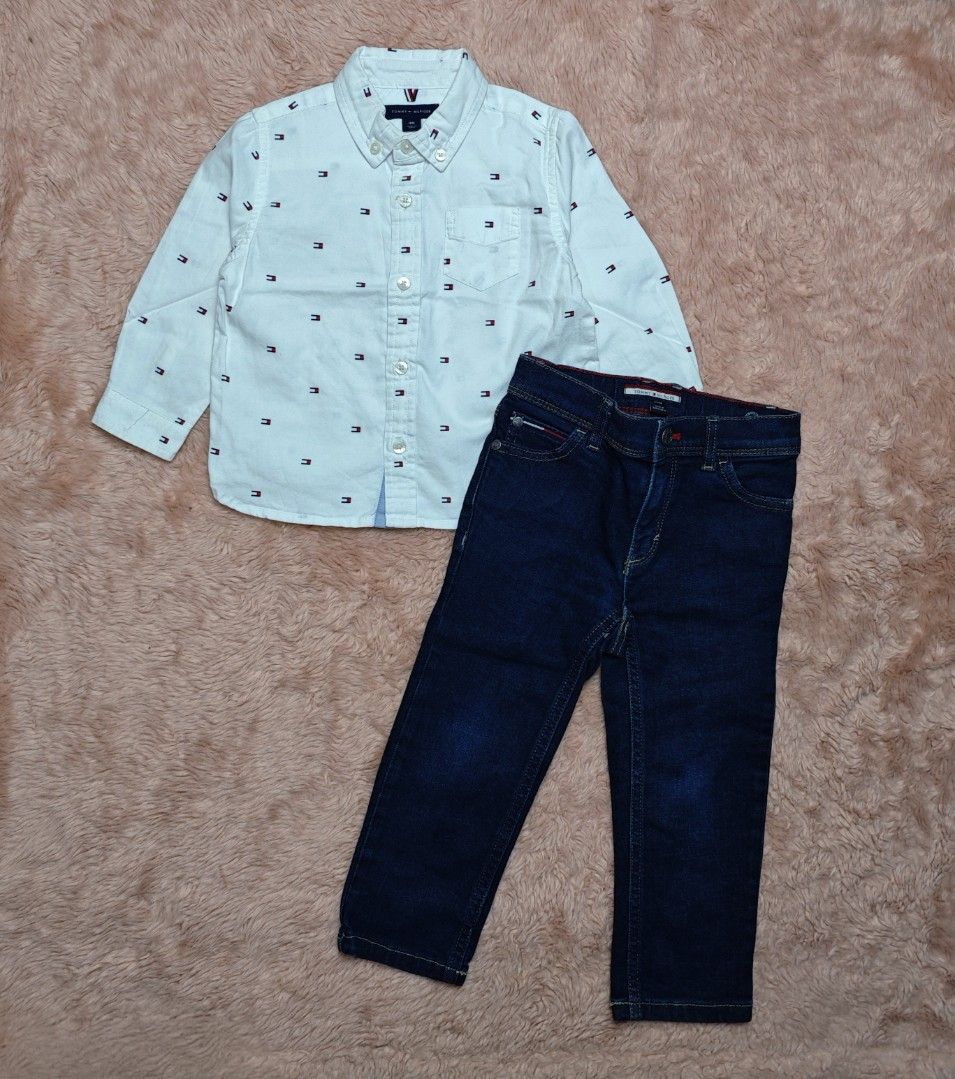 Tommy Hilfiger Infant Set (Category: Babies & Kids Fashion) located in Imus. Submitted by eykc01 (Listing ID 1465699635, Image 1). Description: Excellent to Like New 18-24M Measurements: Top Armpit -armpt:12.8" Length: 14" Bottom: With adjustable waist band Waist: 20" Length: 19".