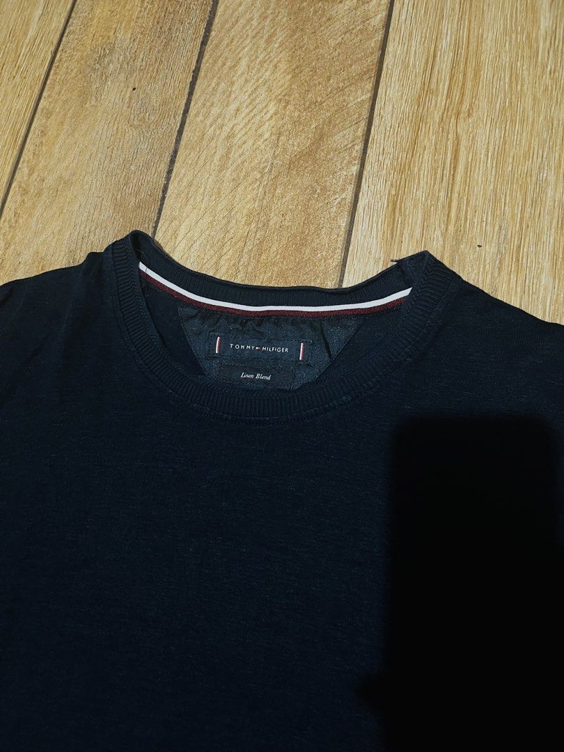 Tommy Hilfiger Linen Blend Navy Blue (Category: Tshirts & Polo Shirts ) located in Paranaque City. Submitted by kuuuurt (Listing ID 1465616788, Image 2). Description: Excellent Condition No issue Tagged M Width 20 Length 27 🏷️ 200 + SHIPPING FEE 📦 SHIPPING NATIONWIDE via J&T 📍Parañaque 1700 .