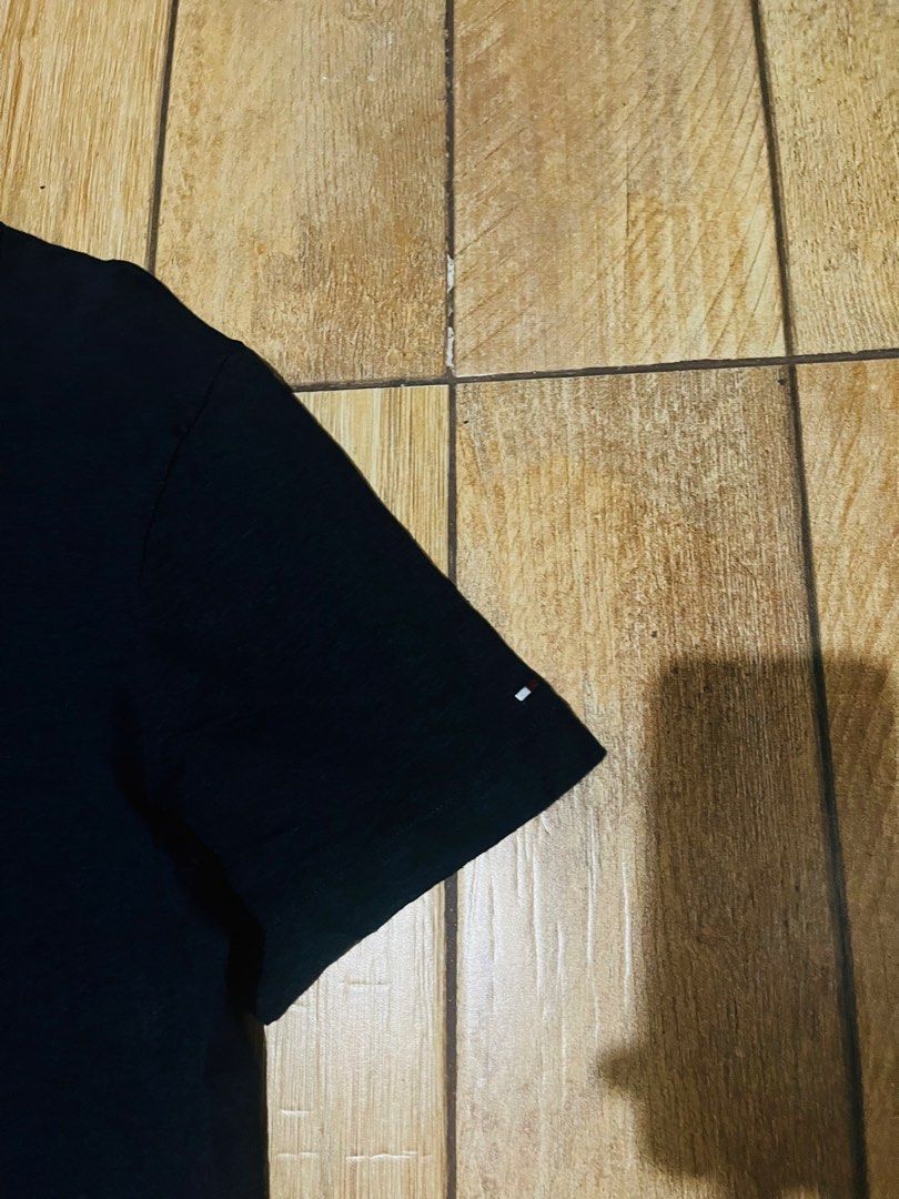 Tommy Hilfiger Linen Blend Navy Blue (Category: Tshirts & Polo Shirts ) located in Paranaque City. Submitted by kuuuurt (Listing ID 1465616788, Image 3). Description: Excellent Condition No issue Tagged M Width 20 Length 27 🏷️ 200 + SHIPPING FEE 📦 SHIPPING NATIONWIDE via J&T 📍Parañaque 1700 .