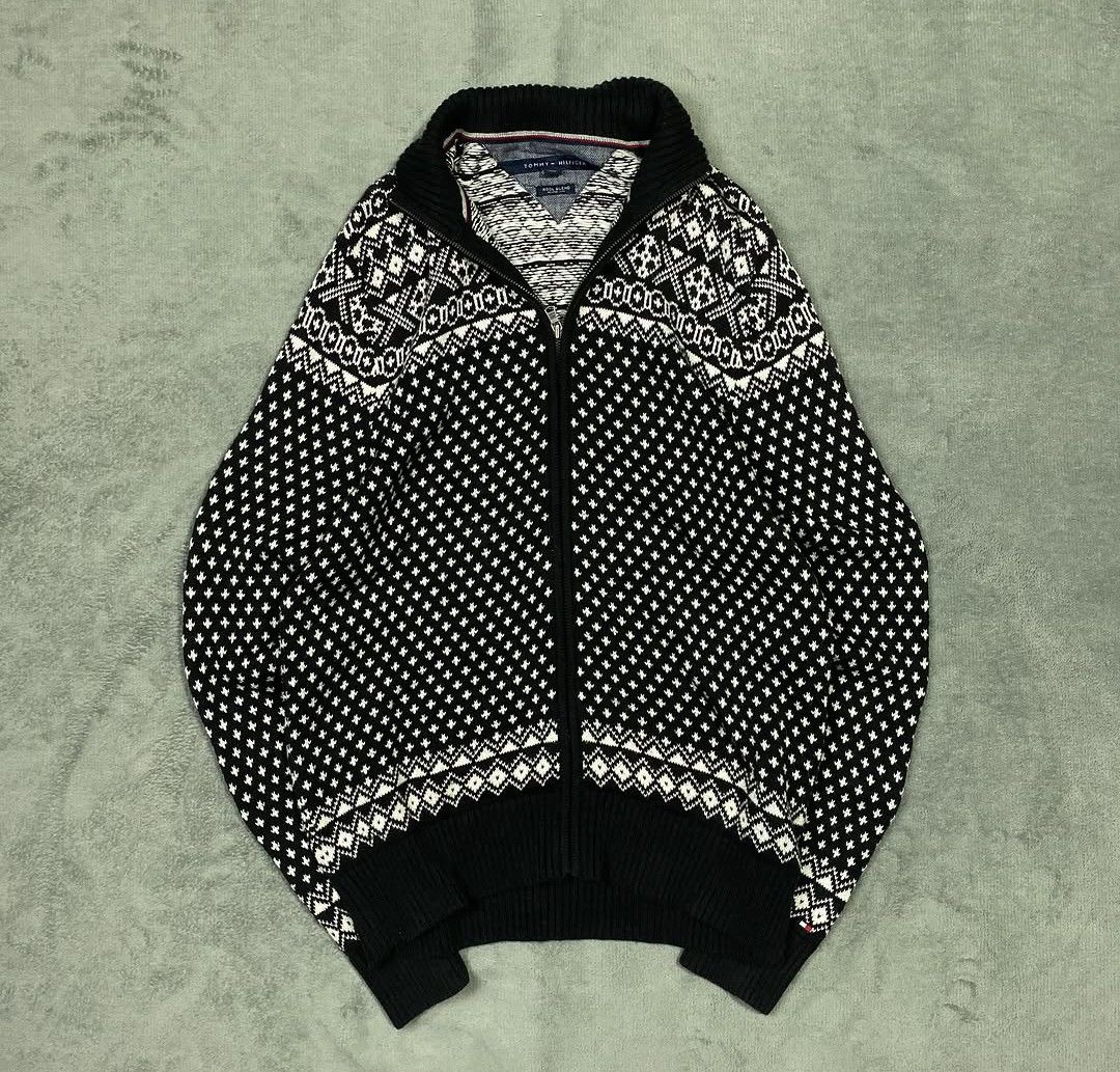 Tommy Hilfiger patterned knitted zip up (Category: Coats, Jackets and Outerwear) located in Cavite. Submitted by nior1305 (Listing ID 1465611547, Image 1). Description: Tommy Hilfiger patterned knitted zip up size: medium Length: 29 width: 21 no issue condition: 10/10 mine: 1000.