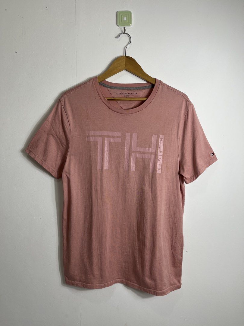 Tommy Hilfiger Shirt Large (Category: Tshirts & Polo Shirts ) located in Nasugbu. Submitted by janstuffs.ph (Listing ID 1465594032, Image 1). Description: Tommy Hilfiger Shirt Size on tag: MEDIUM Dimension: 20"W x 28"L Best fit: MEDIUM / LARGE Condition: 10/10 Good as New Flaw: None Mine: 780 Thankyou po 🫶💕.