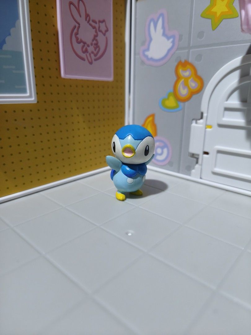 TOMY Pokemon: Playset Collection - Piplup (Category: Action & Battle Toys) located in Taguig. Submitted by lilrootshop (Listing ID 1465736784, Image 1). Description: ***Crossposted*** Price: 350 AUTHENTIC Pass sa lowballers! First to pay basis. No COD. For item reservation, a down payment of 50% or 100 pesos (whichever is less) is required. Down payment is non-refundable. One month reservation only. Location: Taguig (near BGC) MOP: GCash / Maya /