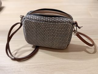 （分類：）位於 。 由 twingc 提交（商品編號 1465658536，圖片 1）。簡介： 。