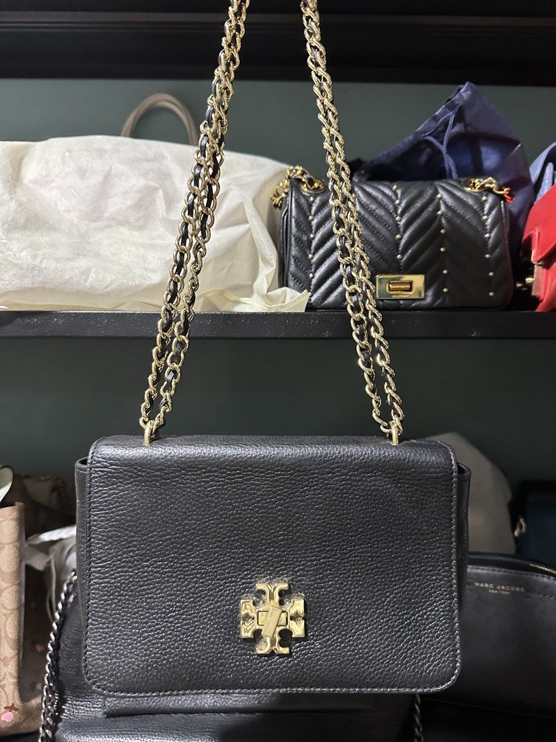 Tory Burch (Category: Luxury Bags & Wallets) located in Leyte. Submitted by geojhen944614 (Listing ID 1465632015, Image 1). Description: .