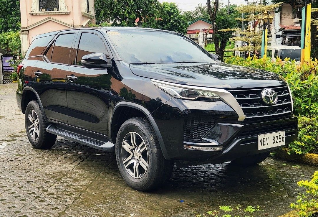 Toyota Fortuner Automatic Auto (Category: Used Cars) located in Quezon City. Submitted by bry.santos (Listing ID 1465618796, Image 1). Description: Good Day Everyone 😊 I'm selling my 2022 TOYOTA FORTUNER G 🍀4x2 Diesel Automatic 🍀In Excellent Condition 🍀Fresh Interior (Smells New)😉 🍀Super Cold Aircon 🥶 🍀2 Keys 🔑 🍀Complete Set of Tools 🔧 🍀Shiny Paint ✨️ 🍀Responsive Diesel Engine 🍀New Battery (Amaron Brand) 🍀35K Mileage Only 💯 🍀Regi
