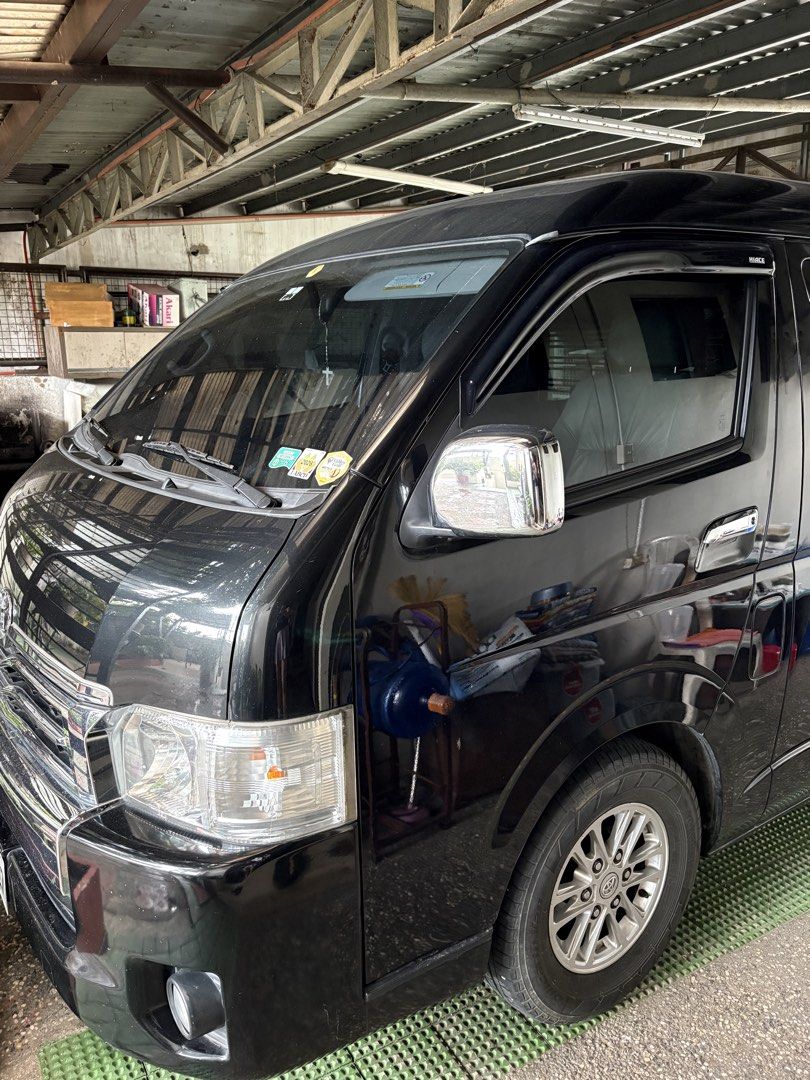 Toyota Grandia 2018 Auto (Category: Used Cars) located in Cainta. Submitted by leonardofraulenec (Listing ID 1465625119, Image 1). Description: 11-seater Mode of payment: cash 400k then assume balance .