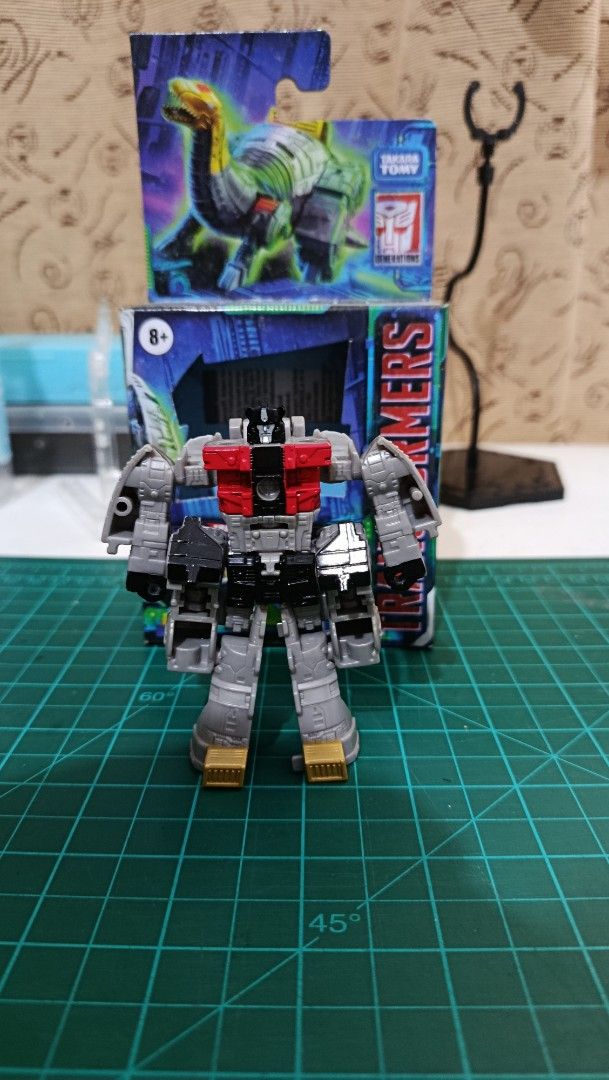 Transformers Legacy Evolution Dinobots Set of 6 (Category: Action & Battle Toys) located in Legazpi City. Submitted by bbthatguy (Listing ID 1465696286, Image 2). Description: Selling Transformers Legacy Evolution Core Class Dinobots Set of 6 Can combine to form Volcanicus Includes: Slug Sludge Grimlock Scarr Swoop Snarl All complete with box, manual, accessories Selling as set ONLY for 4800 Price negotiable loc Legazpi City, Albay, can do meetup