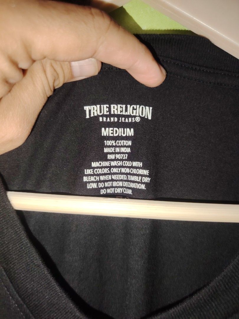 TRUE RELIGION (Category: Activewear) located in Pasig City. Submitted by michelle.asuki (Listing ID 1465639418, Image 2). Description: TRUE RELIGION SHIRT FOR HER EXCELLENT MEDIUM 500.