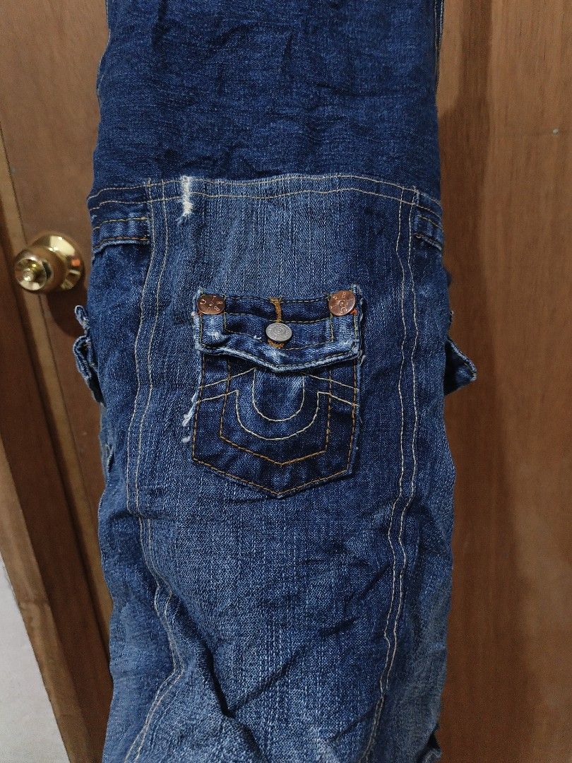 True Religion Apron (Category: Other Kitchenware & Tableware) located in Nasipit. Submitted by zaynzdrip (Listing ID 1465687298, Image 2). Description: bili na guys ganda nito.