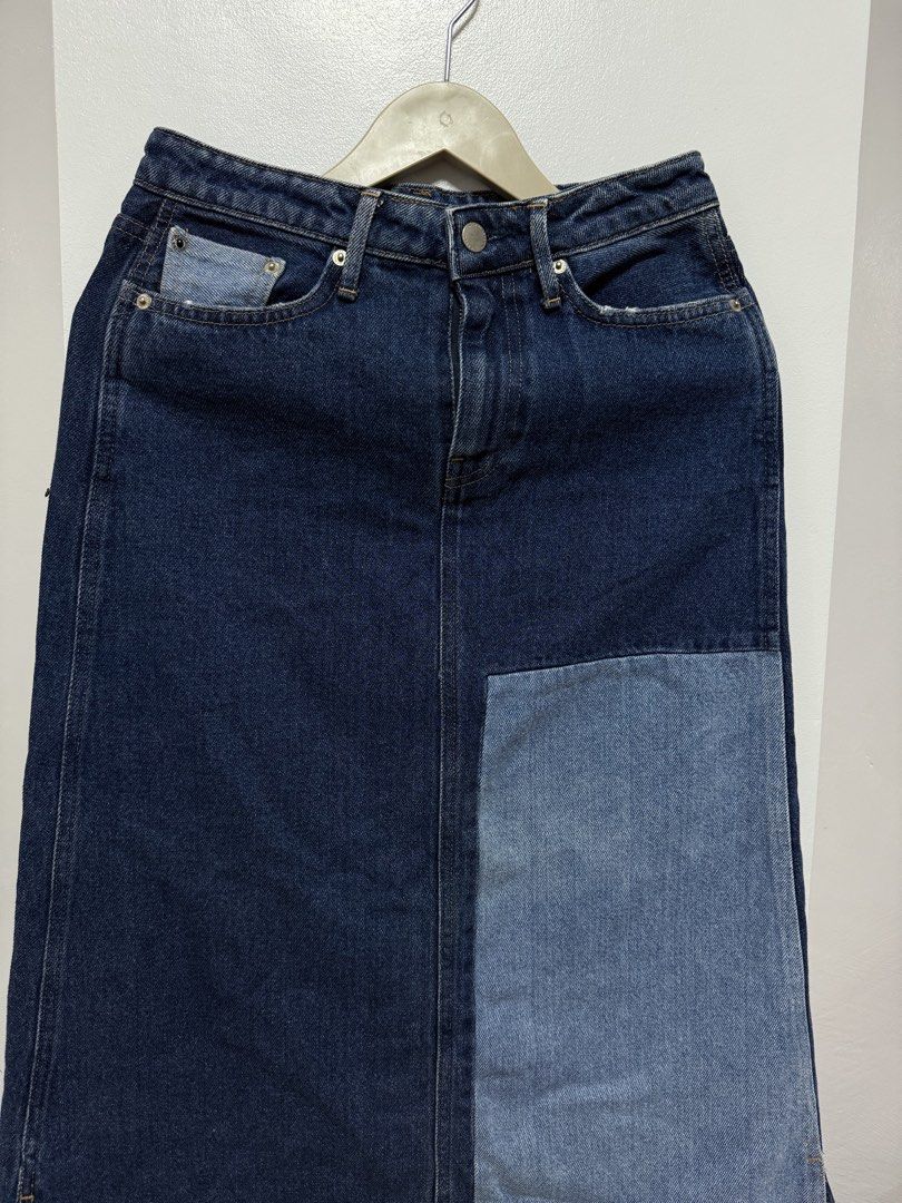 Two toned denim long skirt (Category: Skirts) located in Cauayan City . Submitted by msdianavarro (Listing ID 1465712312, Image 2). Description: Long skirt Size 26-27.