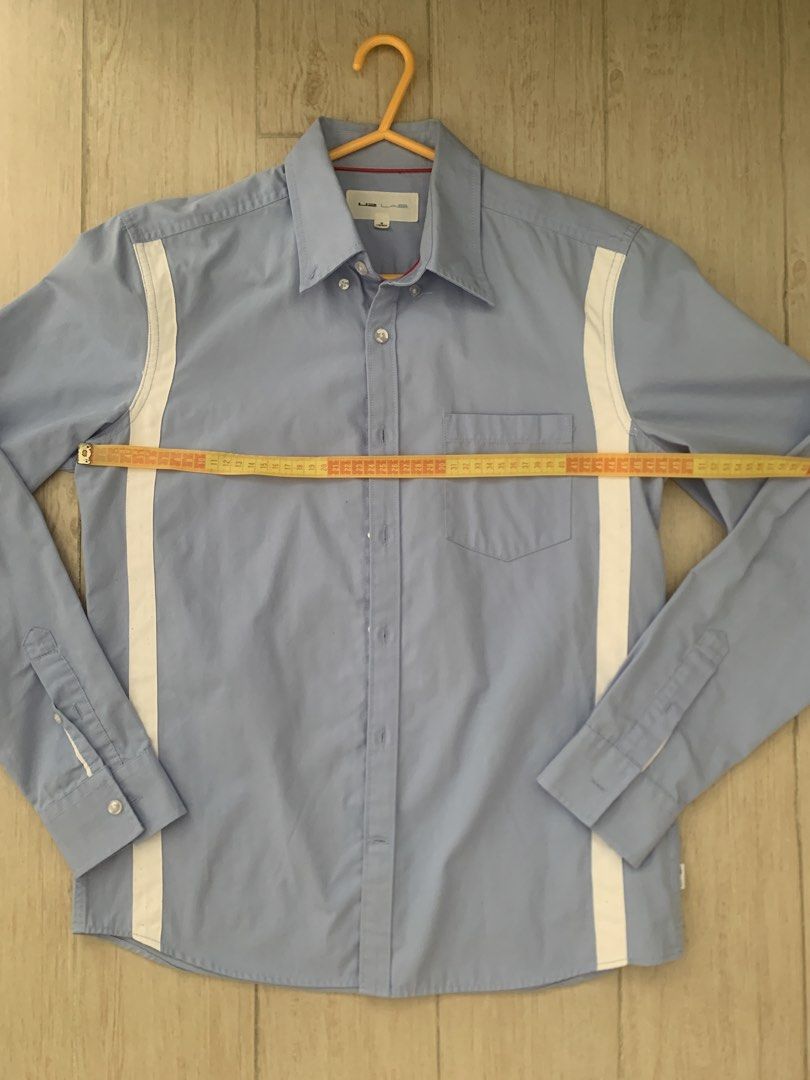 U2 lab shirt （分類：西裝）位於 Hong Kong。 由 voxxn4561 提交（商品編號 1465602341，圖片 2）。簡介： 。