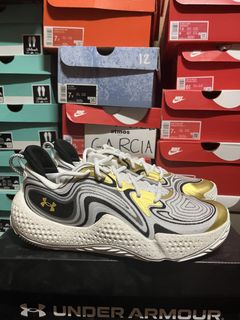 (Category: ) located in . Submitted by rr.sneakerstash (Listing ID 1465585816, Image 1). Description: .