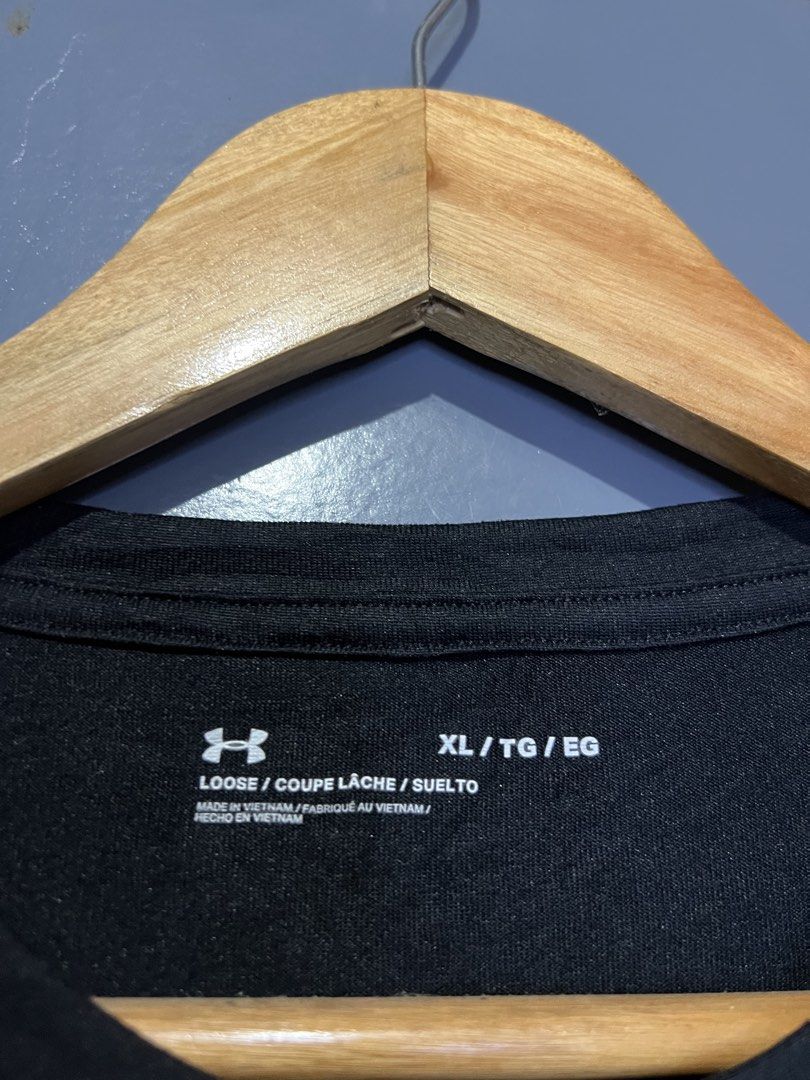Under Armour Dri-Fit (Category: Activewear) located in Pagadian. Submitted by chiccsilog (Listing ID 1465674542, Image 2). Description: excellent condition 9.5/10 color rate 23x29 (L to Xl) no issue.