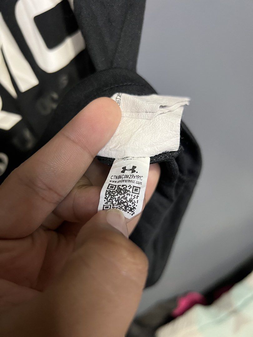 Under Armour Dri-Fit (Category: Activewear) located in Pagadian. Submitted by chiccsilog (Listing ID 1465674542, Image 3). Description: excellent condition 9.5/10 color rate 23x29 (L to Xl) no issue.