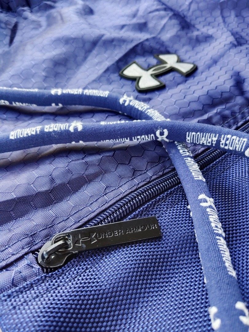 Under Armour Ozsee Drawstring Gym Bag (Category: Backpacks) located in Siquijor. Submitted by thesummit26 (Listing ID 1465620778, Image 3). Description: • Very good pre-loved condition, lightly used primarily for gym gear • This one still has tons of life left and deserves to be on active duty! .