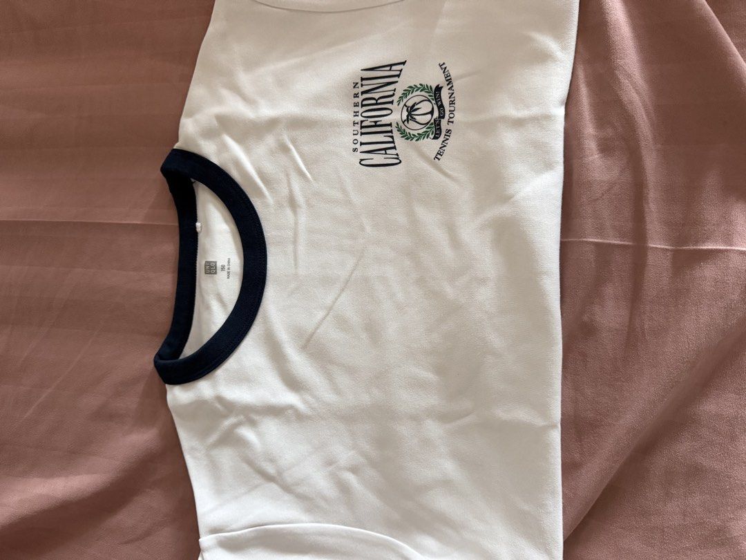 Uniqlo Airism (Category: Shirts) located in Cavite. Submitted by ja.999 (Listing ID 1465617719, Image 1). Description: 👉🏻 Kids Size: 150 👉🏻 Never been used 👉🏻 RFS: Decluttering 👉🏻 Pls manage ur expectations 👉🏻 Can do Same Day Delivery 👉🏻 Loc: Makati 👉🏻 Price is negotiable (esp if marami kayo bibilhin sa items ko hehe) .