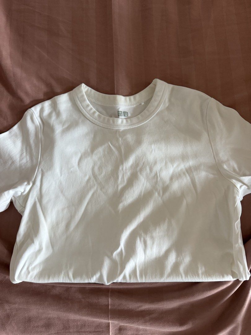 Uniqlo Airism Basic Top (Category: Shirts) located in Cavite. Submitted by ja.999 (Listing ID 1465614081, Image 1). Description: 👉🏻 RFS: Decluttering 👉🏻 Pls manage ur expectations 👉🏻 Can do Same Day Delivery 👉🏻 Loc: Makati 👉🏻 Price is negotiable (esp if marami kayo bibilhin sa items ko hehe) .