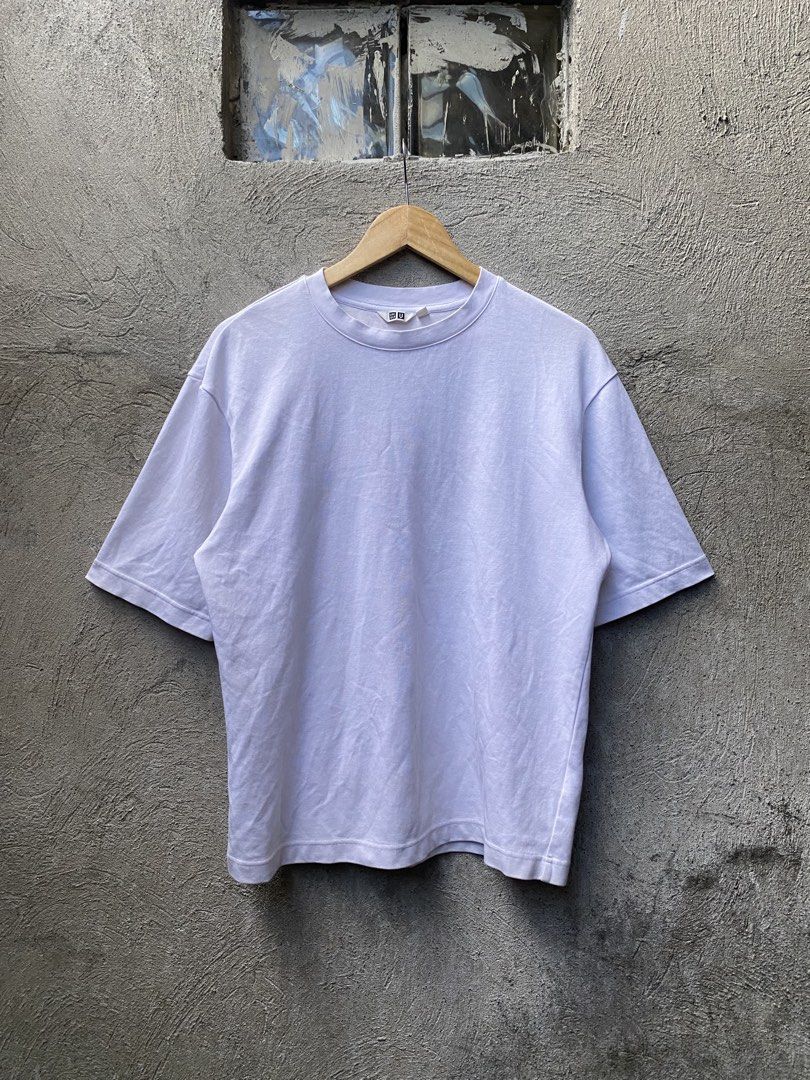 Uniqlo Airism Oversize Tees - MEDIUM (Category: Tshirts & Polo Shirts ) located in Davao. Submitted by vanthriftfinds5 (Listing ID 1465587317, Image 3). Description: Wts‼️ Uniqlo Airism Oversize Tees SIZE MEDIUM ON TAG ALL Excellent Condition ALL, Need Wash only DM TO PURCHASE.📩 🏙️ Location: Davao City 8000.